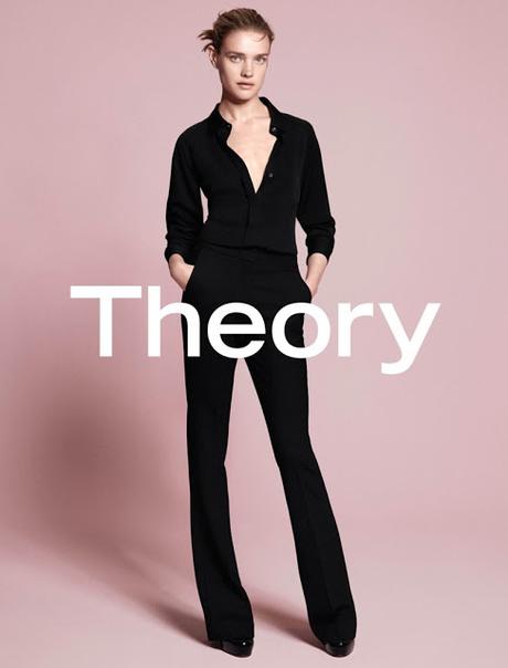 Natalia Vodianova vuelve a la campaña de otoño de Theory