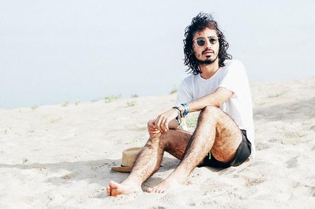 From The Stalls With Equivalenza U_USE_TO_TOLD_ME_I_LOVE_YOU_UNDER_THE_SUN_EQUIVALENZA_Glamour_Narcotico_Charlie_cole_H&M_Total_Look_Menswear_lifestyle_fashion_for_men_el_perello (4)