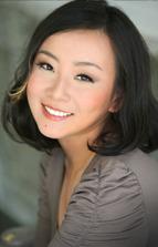 ~♥ Top Ten Tuesday #35: Autores a los que les compraría todos sus libros http://d.gr-assets.com/authors/1285032806p5/4342215.jpg