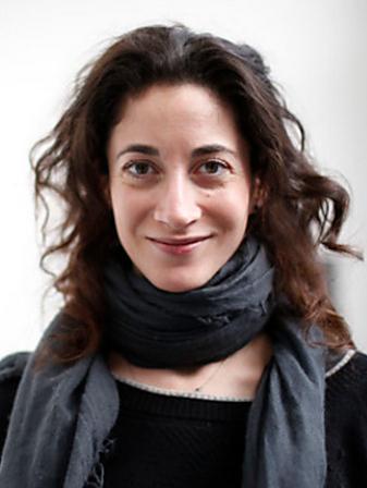 ~♥ Top Ten Tuesday #35: Autores a los que les compraría todos sus libros http://www.babelio.com/users/AVT_Lauren-Oliver_5222.jpeg