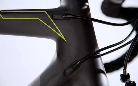 Se presenta el nuevo cuadro Fuji SL, una producción realmente ligera que ofrece una bicicleta completa con peso por debajo de los 5kg Se presenta el nuevo cuadro Fuji SL, una producción realmente ligera que ofrece una bicicleta completa con peso por debajo de los 5kg