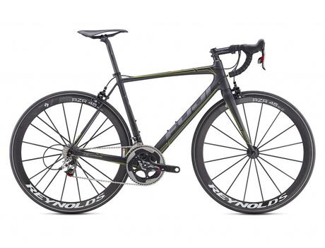Se presenta el nuevo cuadro Fuji SL, una producción realmente ligera que ofrece una bicicleta completa con peso por debajo de los 5kg Se presenta el nuevo cuadro Fuji SL, una producción realmente ligera que ofrece una bicicleta completa con peso por debajo de los 5kg