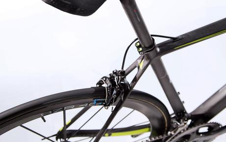 Se presenta el nuevo cuadro Fuji SL, una producción realmente ligera que ofrece una bicicleta completa con peso por debajo de los 5kg Se presenta el nuevo cuadro Fuji SL, una producción realmente ligera que ofrece una bicicleta completa con peso por debajo de los 5kg