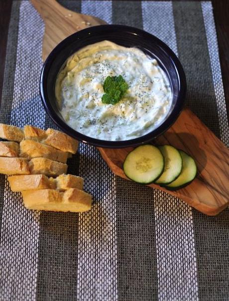 Tzatziki: salsa de yogur y pepino (Grecia) #ColorySabor tzatziki-