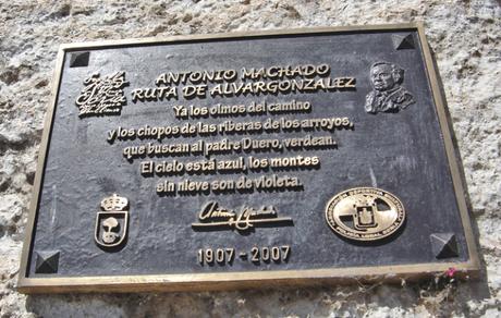 Vinuesa - Placa Antonio Machado