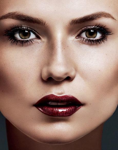 Natasha Poly luce increíble para la editorial de Glamour Rusia Natasha Poly luce increíble para la editorial de Glamour Rusia