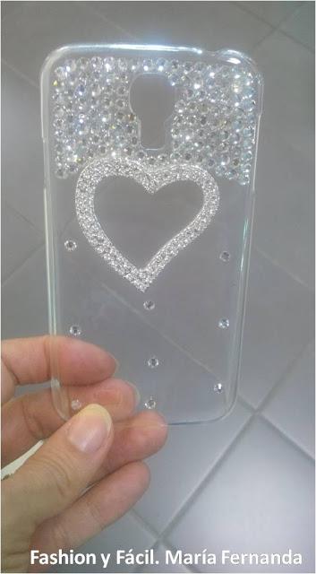 Decora tus fundas para móvil con pidedritas y encaje (Customize your phone cases with beads) Decora tus fundas para móvil con pidedritas y encaje (Customize your phone cases with beads)