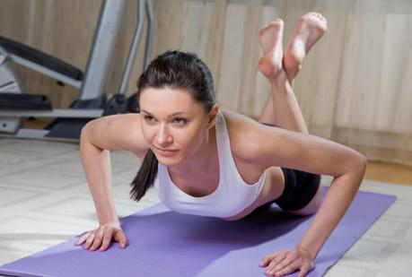 Ejercicios caseros para tonificar y aumentar el volumen de los senos…. ejerciciospecho-deslside