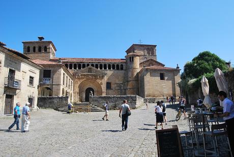 SANTILLANA DEL MAR... VIAJAMOS A LA EDAD MEDIA