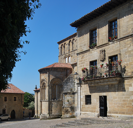 SANTILLANA DEL MAR... VIAJAMOS A LA EDAD MEDIA