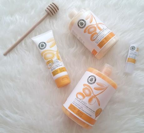 Un baño de miel en la piel la chinata, miel