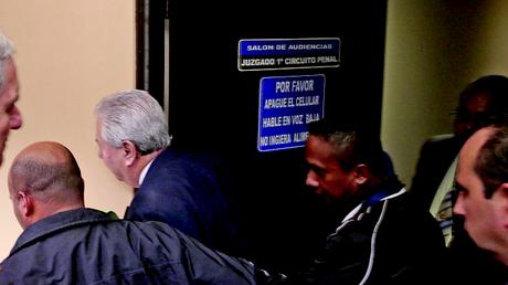 Martinelli intervino a favor de Financial Pacific desde la Presidencia Ignacio Fábrega dijo que estuvo prófugo porque tenía ‘miedo’ de ir a prisión, debido a que fue vinculado con la desaparición de Vernon Ramos.