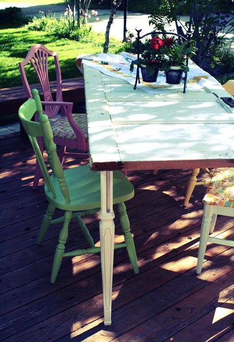 Mesa con puerta antigua. ¡Original lo mires como lo mires! Mesa con puerta antigua. ¡Original lo mires como lo mires!