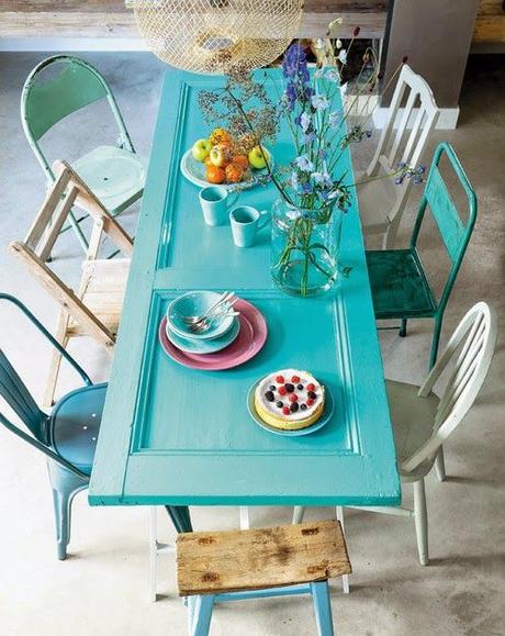 Mesa con puerta antigua. ¡Original lo mires como lo mires! Mesa con puerta antigua. ¡Original lo mires como lo mires!