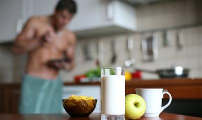 Cinco errores de alimentación que no debes cometer al llegar de entrenar Cinco errores de alimentación que no debes cometer al llegar de entrenar