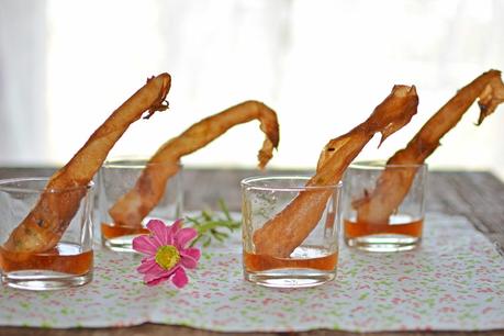 Twister de langostinos con salsa agridulce Twister de langostinos con salsa agridulce