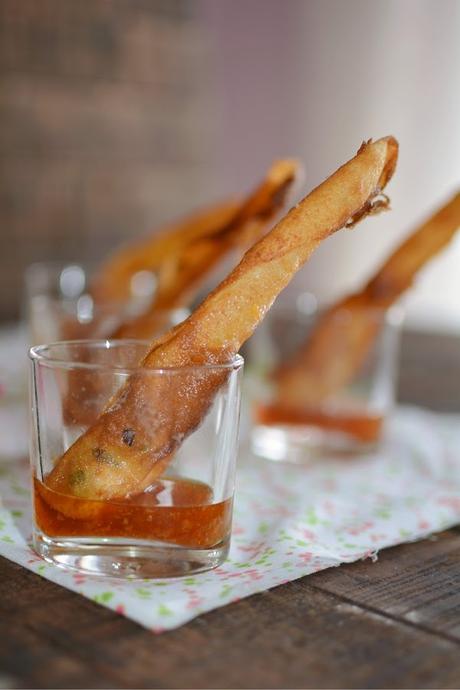 Twister de langostinos con salsa agridulce Twister de langostinos con salsa agridulce