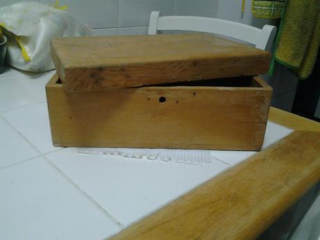 Renovación de una caja de madera. Renovación de una caja de madera.