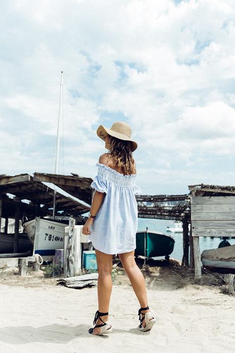 Straw_hat-Reformation-Striped_Dress-Off_The_Shoulders-Castaner_Espadrilles-Summer_look-Formetera-Collage_on_The_Road-5