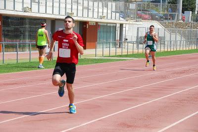 Crónica de la Combinada de los 1000m en pista amb l'ELA (del año 2015) Crónica de la Combinada de los 1000m en pista amb l'ELA (del año 2015)