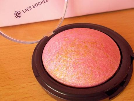 Mercadillo cosmético fin de verano polvos yves