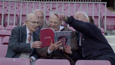 Líbero lleva su revista al pasado para luchar contra el Alzheimer a través del fútbol