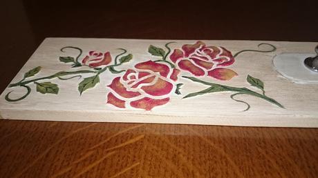 Percha con relieve Percha con relieve