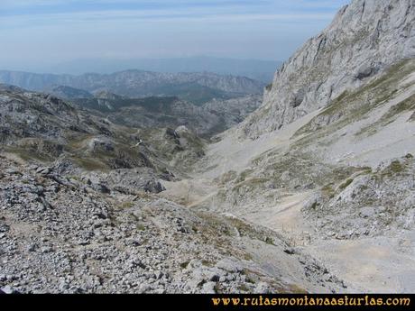 Ruta Macondiú, Samelar y Sagrado Corazón: Bajando al refugio de Andara de las minas de la providencia Ruta Macondiú, Samelar y Sagrado Corazón: Bajando al refugio de Andara de las minas de la providencia