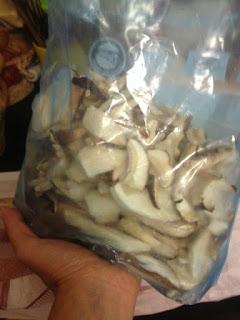 TAGLIATELLE CON SALSA DE CEPS Y NUECES TAGLIATELLE CON SALSA DE CEPS Y NUECES