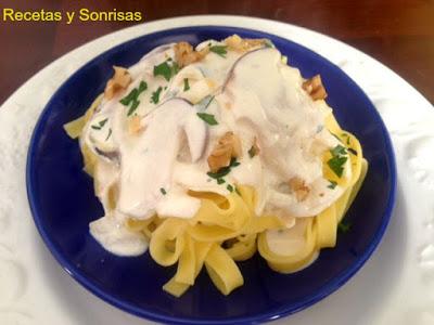 TAGLIATELLE CON SALSA DE CEPS Y NUECES TAGLIATELLE CON SALSA DE CEPS Y NUECES
