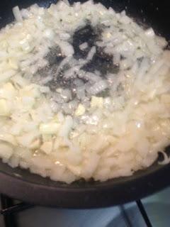 TAGLIATELLE CON SALSA DE CEPS Y NUECES TAGLIATELLE CON SALSA DE CEPS Y NUECES