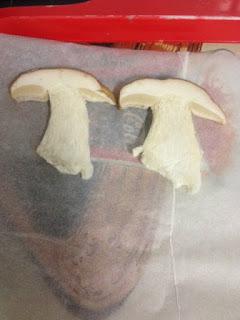 TAGLIATELLE CON SALSA DE CEPS Y NUECES TAGLIATELLE CON SALSA DE CEPS Y NUECES