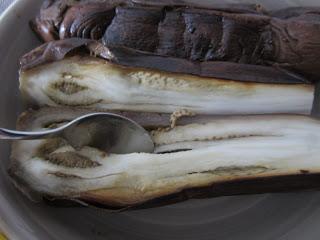 BABA GANOUSH (CREMA DE BERENJENAS) BABA GANOUSH (CREMA DE BERENJENAS)