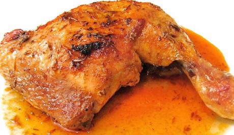 Muslitos de pollo asados con tomates y champiñones Muslitos de pollo asados con tomates y champiñones