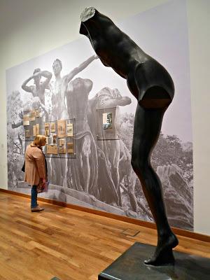 Aventuras y desventuras de una visita al Centro Cultural Kirchner. Aventuras y desventuras de una visita al Centro Cultural Kirchner.