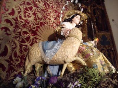 Galería de fotos del Altar del Triduo de la Divina Pastora de Marchena Galería de fotos del Altar del Triduo de la Divina Pastora de Marchena