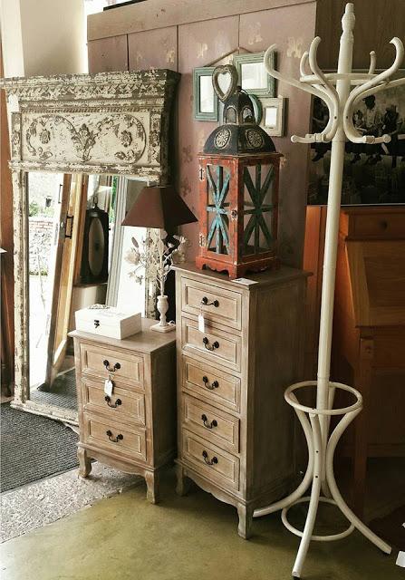 TIENDAS CON ENCANTO - MAGIN EBANISTAS TIENDAS CON ENCANTO - MAGIN EBANISTAS