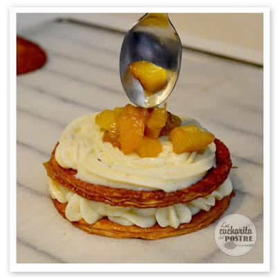 MILHOJAS DE CREMA, MELOCOTÓN Y MANZANA / CUSTARD CREAM, PEACH AND APPLE MILLEFEUILLE