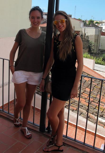 Vestido negro print frutal de Kling Vestido negro print frutal de Kling