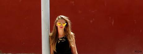 Vestido negro print frutal de Kling Vestido negro print frutal de Kling