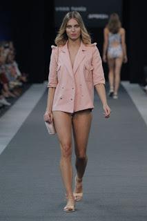 Aurelia Gil nos enamora con su amanecer en MFSHOW Aurelia Gil nos enamora con su amanecer en MFSHOW