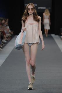 Aurelia Gil nos enamora con su amanecer en MFSHOW Aurelia Gil nos enamora con su amanecer en MFSHOW