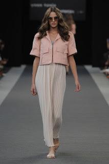 Aurelia Gil nos enamora con su amanecer en MFSHOW Aurelia Gil nos enamora con su amanecer en MFSHOW