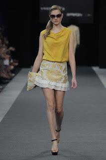 Yono Taola presenta su nueva colección en MFShow Women SS16 Yono Taola presenta su nueva colección en MFShow Women SS16