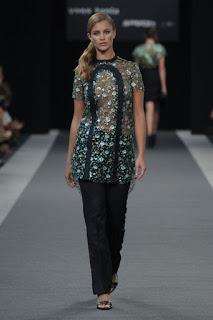 Yono Taola presenta su nueva colección en MFShow Women SS16 Yono Taola presenta su nueva colección en MFShow Women SS16