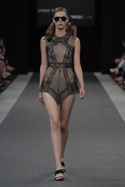 Yono Taola presenta su nueva colección en MFShow Women SS16 Yono Taola presenta su nueva colección en MFShow Women SS16