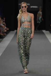 Yono Taola presenta su nueva colección en MFShow Women SS16 Yono Taola presenta su nueva colección en MFShow Women SS16