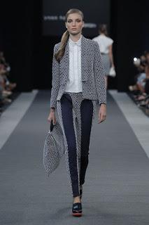 Yono Taola presenta su nueva colección en MFShow Women SS16 Yono Taola presenta su nueva colección en MFShow Women SS16