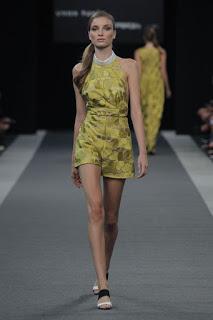 Yono Taola presenta su nueva colección en MFShow Women SS16 Yono Taola presenta su nueva colección en MFShow Women SS16