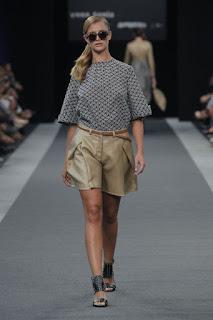 Yono Taola presenta su nueva colección en MFShow Women SS16 Yono Taola presenta su nueva colección en MFShow Women SS16